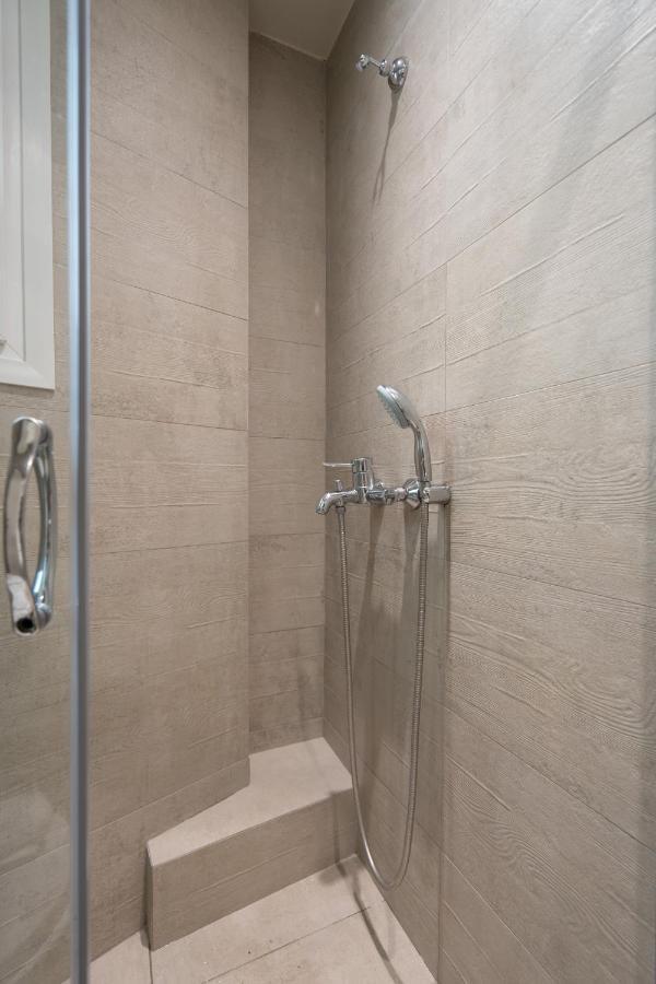 Classy Apartment In Koukaki, Walk To Metro & Acropolis Atenas Exterior foto